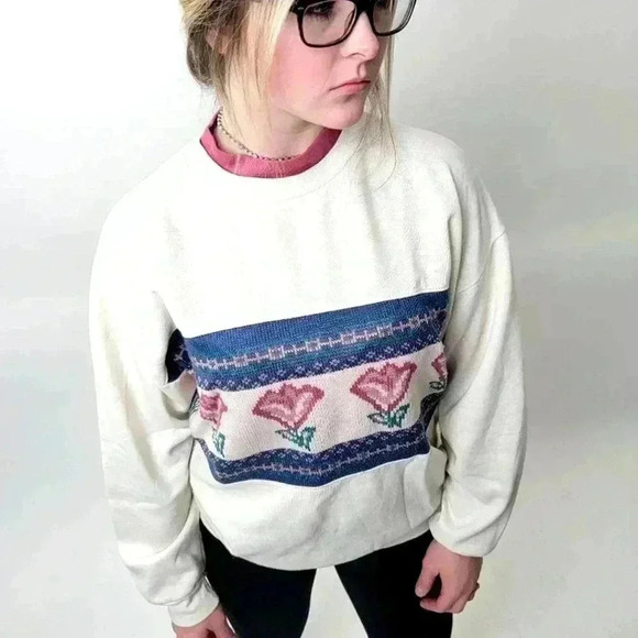 Vintage Tops - Vintage 90s Floral Cottagecore Chunky Knit Sweatshirt - S